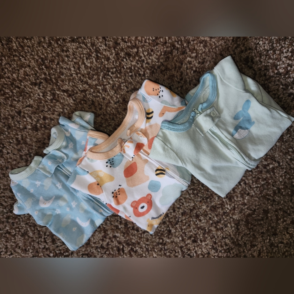 3 NB pajamas